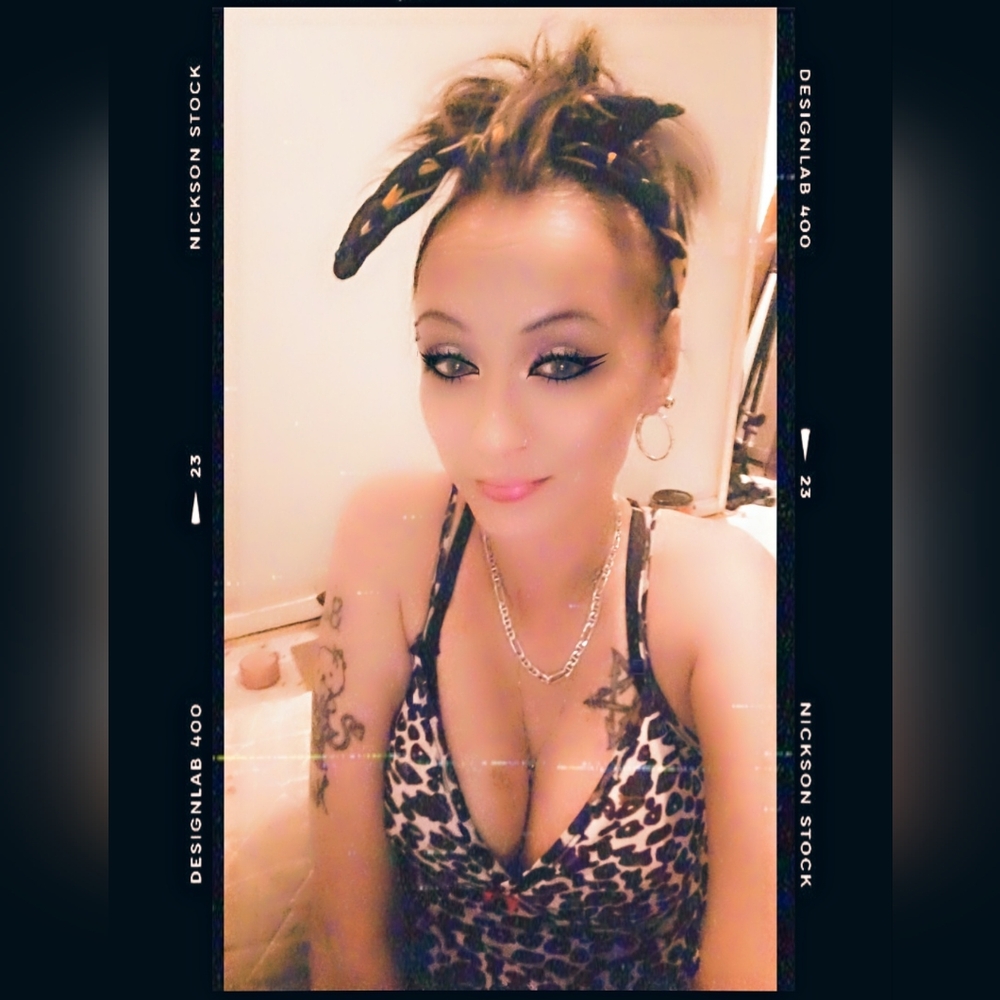 Whats Up Im Jade I LIKE BEING DIFFERENT❣️